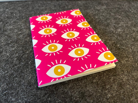 Notizheft A6 – Augen Motiv in Pink – Atelier 1818 – NaniManu